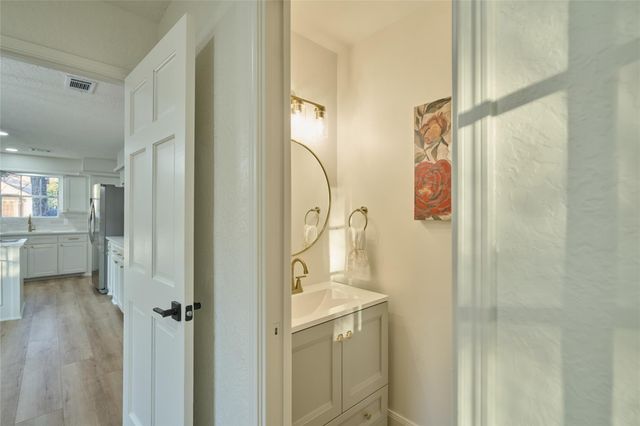 29 Devonshire Drive, Conroe, TX 77304