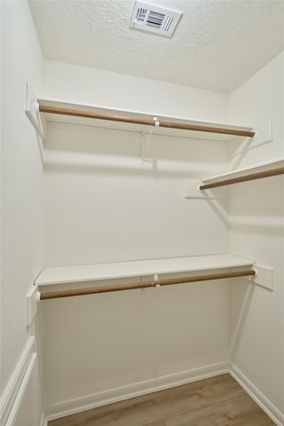 29 Devonshire Drive, Conroe, TX 77304