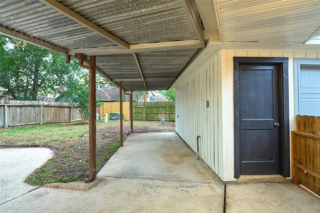 29 Devonshire Drive, Conroe, TX 77304