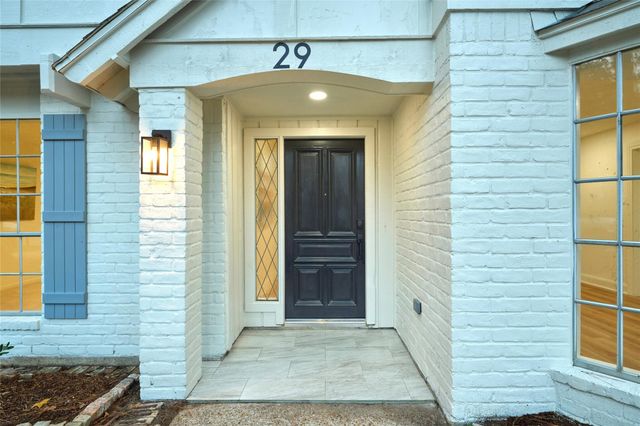 29 Devonshire Drive, Conroe, TX 77304