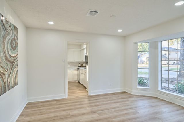 29 Devonshire Drive, Conroe, TX 77304