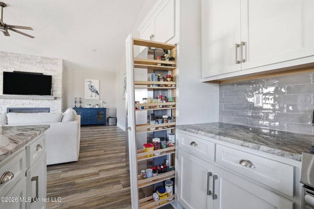 10093 E Shorecrest Road, Biloxi, MS 39532