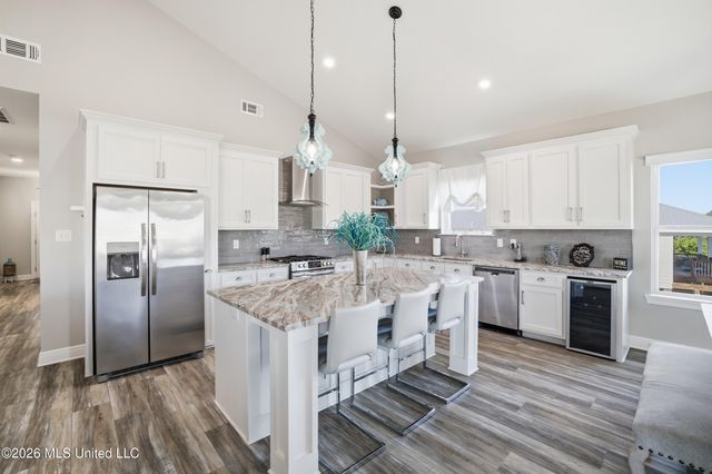 10093 E Shorecrest Road, Biloxi, MS 39532