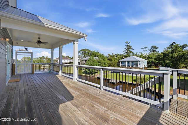 10093 E Shorecrest Road, Biloxi, MS 39532