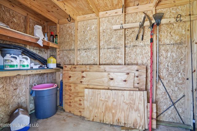 10093 E Shorecrest Road, Biloxi, MS 39532