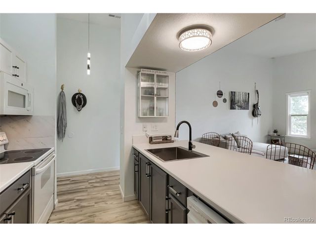 4292 S Salida Way 9-11, Aurora, CO 80013