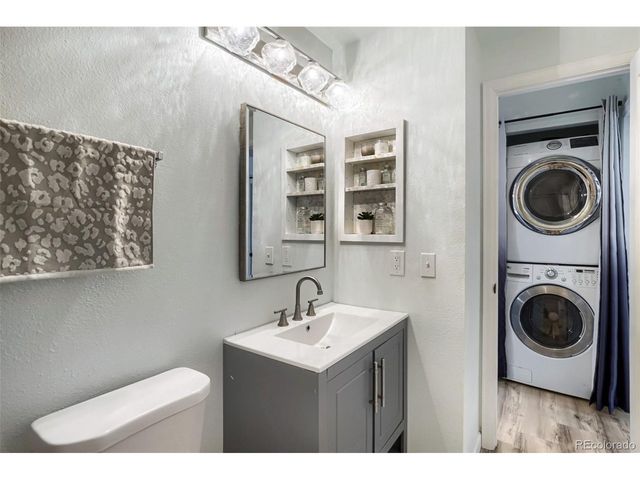 4292 S Salida Way 9-11, Aurora, CO 80013