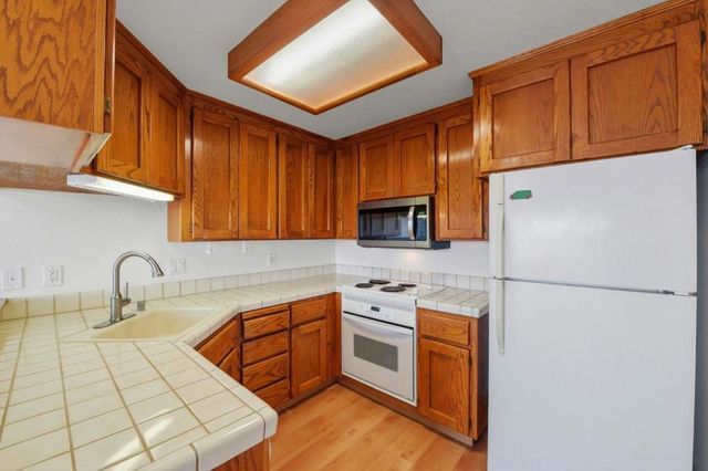 125 Arabian Way, Scotts Valley, CA 95066