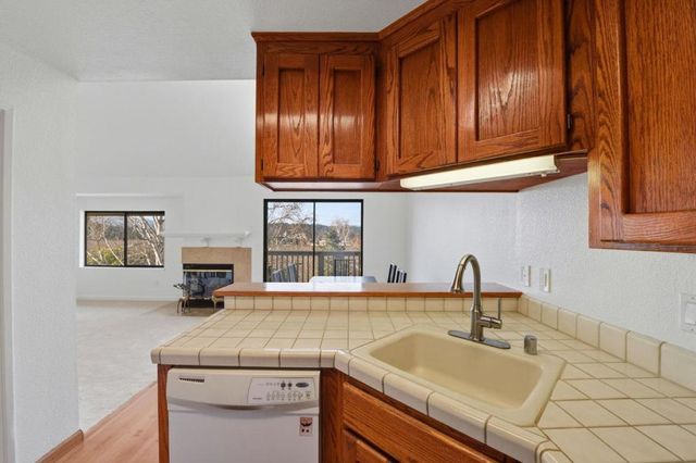 125 Arabian Way, Scotts Valley, CA 95066