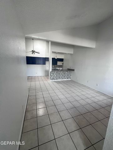 5524 Oakbriar Circle B, El Paso, TX 79932