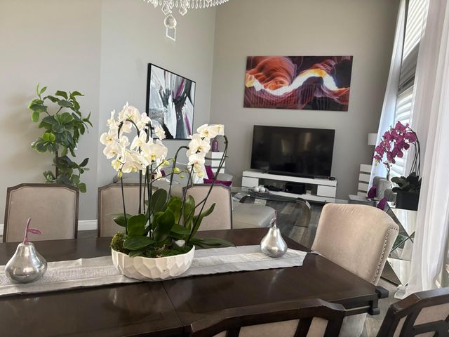 1025 Siena Oaks Circle W, Palm Beach Gardens, FL 33410