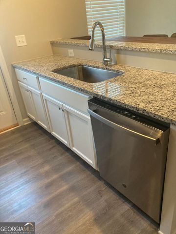 123 Chalfont Circle, Carrollton, GA 30117
