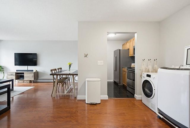 144 Eastern Ave Apt 304, Manchester, NH 03104