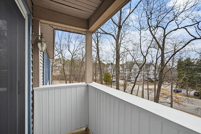 144 Eastern Ave Apt 304, Manchester, NH 03104