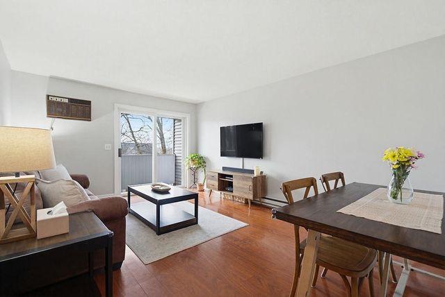 144 Eastern Ave Apt 304, Manchester, NH 03104