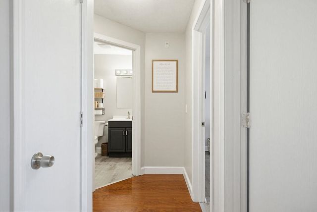 144 Eastern Ave Apt 304, Manchester, NH 03104