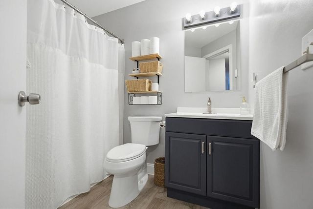 144 Eastern Ave Apt 304, Manchester, NH 03104