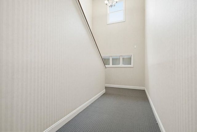 144 Eastern Ave Apt 304, Manchester, NH 03104