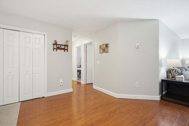 144 Eastern Ave Apt 304, Manchester, NH 03104