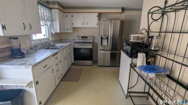 3 Mountain View Drive, Rocky Hill, CT 06067