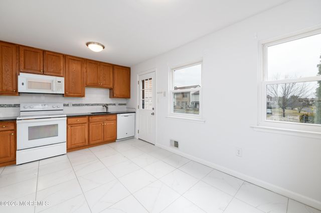 173 Village Green Way, Hazlet, NJ 07730