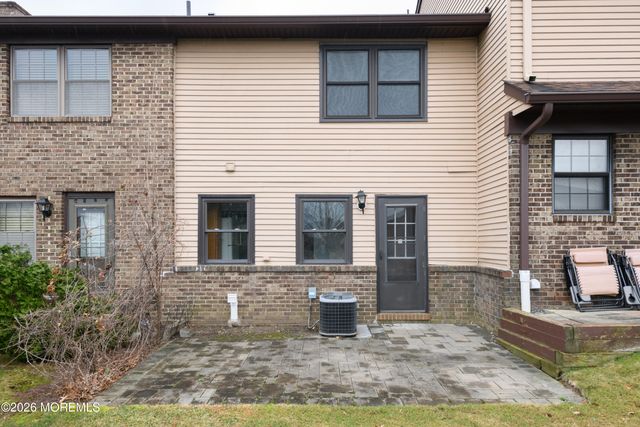 173 Village Green Way, Hazlet, NJ 07730