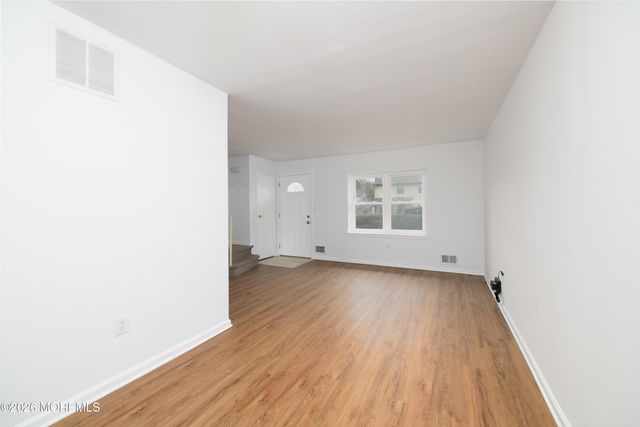 173 Village Green Way, Hazlet, NJ 07730