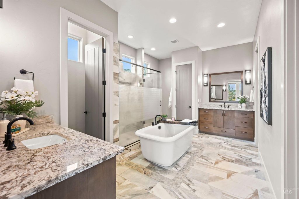 3022 S Creek Pointe Lane, Eagle, ID 83616 photo 5