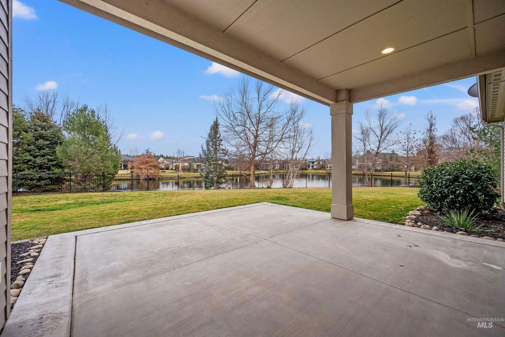 3022 S Creek Pointe Lane, Eagle, ID 83616 photo 6