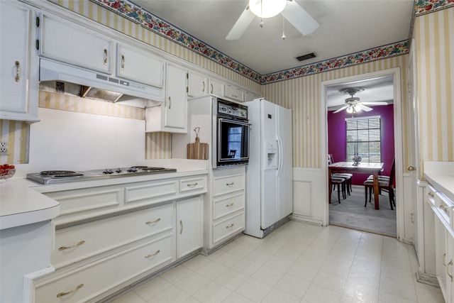 9320 Whitehurst Drive, Dallas, TX 75243