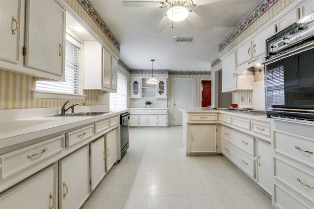 9320 Whitehurst Drive, Dallas, TX 75243