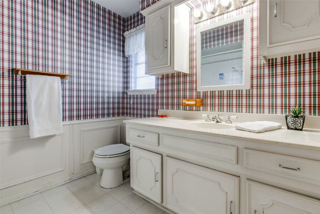 9320 Whitehurst Drive, Dallas, TX 75243