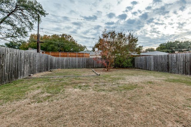 9320 Whitehurst Drive, Dallas, TX 75243