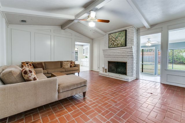 9320 Whitehurst Drive, Dallas, TX 75243