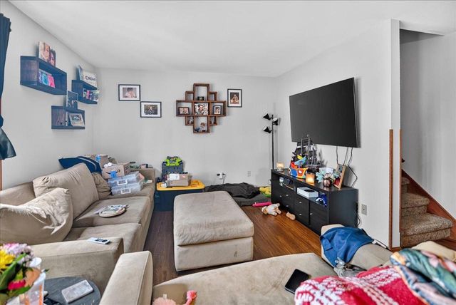 1909 Fox Run, Mount Horeb, WI 53572