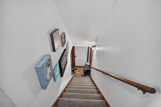 1909 Fox Run, Mount Horeb, WI 53572