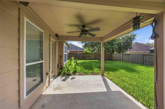 950 Firthwood Drive, Conroe, TX 77301