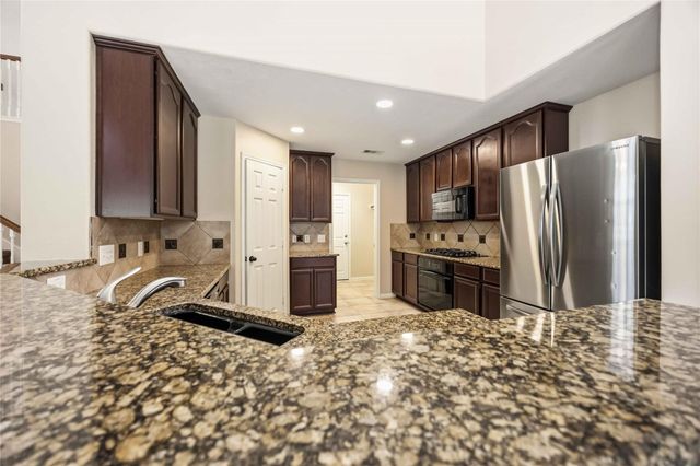 950 Firthwood Drive, Conroe, TX 77301