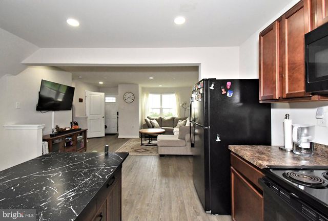 15 CASTLE DR, Gilbertsville, PA 19525