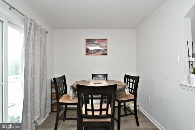 15 CASTLE DR, Gilbertsville, PA 19525