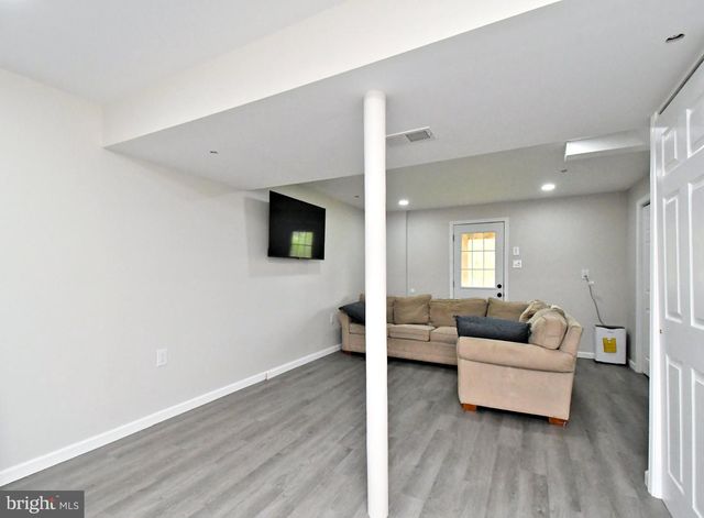 15 CASTLE DR, Gilbertsville, PA 19525