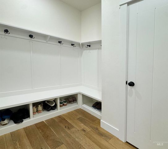 12214 N Barn Owl Way, Boise, ID 83714