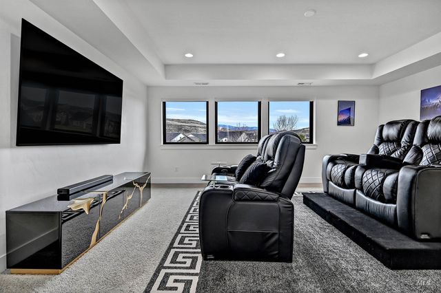 12214 N Barn Owl Way, Boise, ID 83714