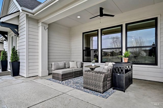 12214 N Barn Owl Way, Boise, ID 83714