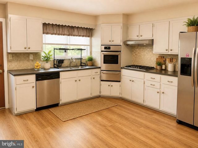 630 CHESWICK RD, Philadelphia, PA 19128