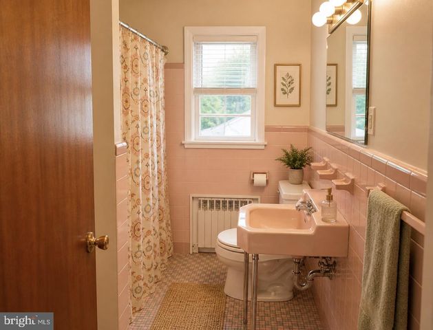 630 CHESWICK RD, Philadelphia, PA 19128