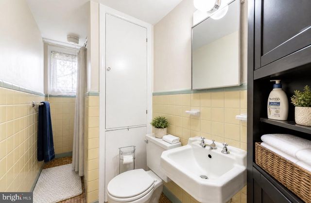 630 CHESWICK RD, Philadelphia, PA 19128