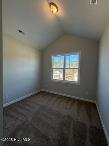 810 Hidden Bridge Drive, Jacksonville, NC 28546