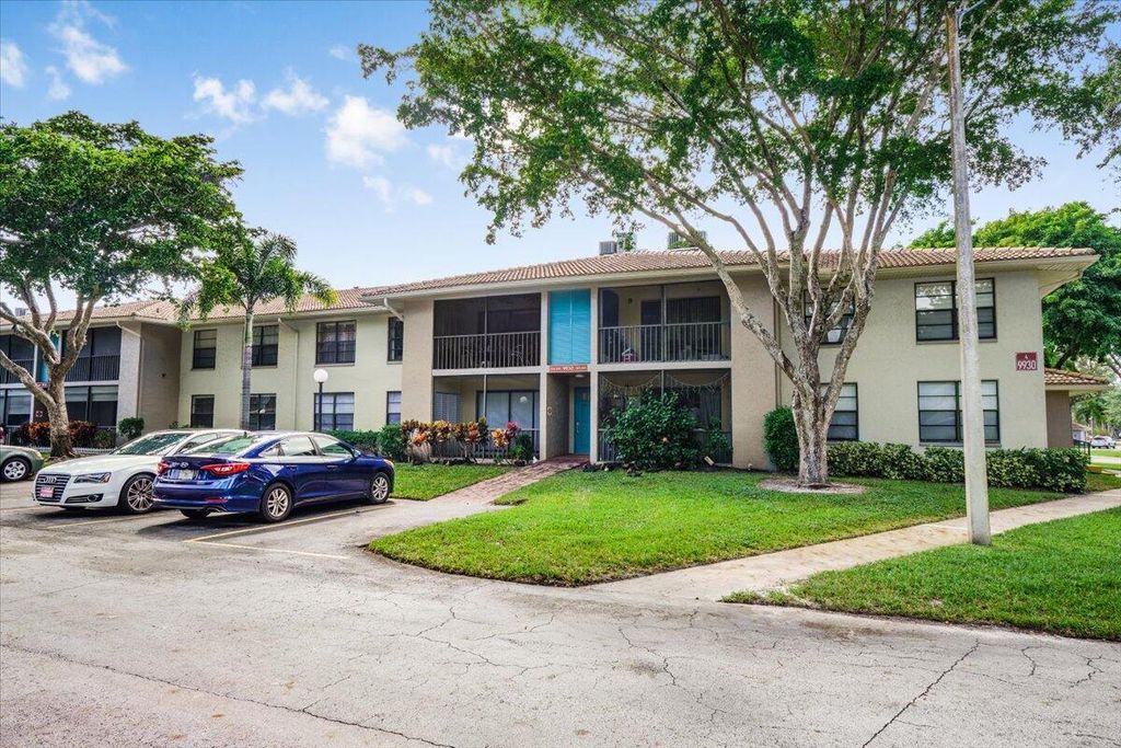 9930 Pineapple Tree Drive 203, Boynton Beach, FL 33436