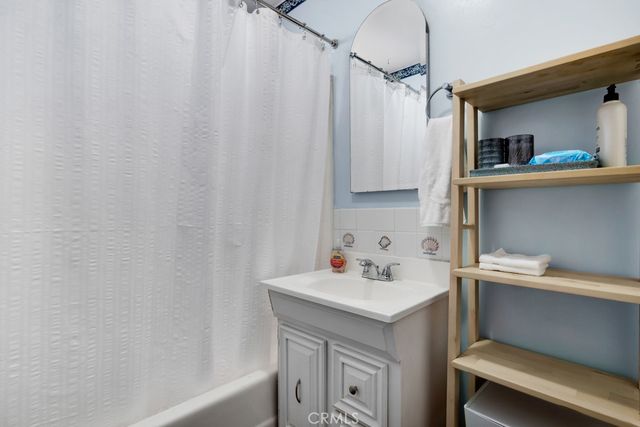 11646 Balboa, Granada Hills, CA 91344
